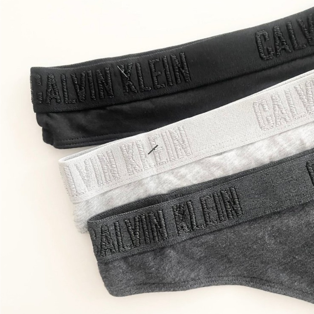 Calvin Klein Monochromatic Thong 3 Pack - Picture 3 of 6